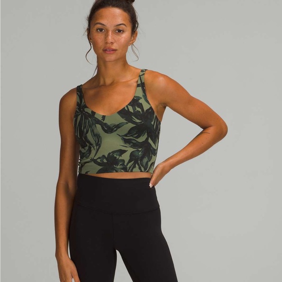 NWT ALIGN CROP (DISCONTINUED PATTERN) - Picture 3 of 3